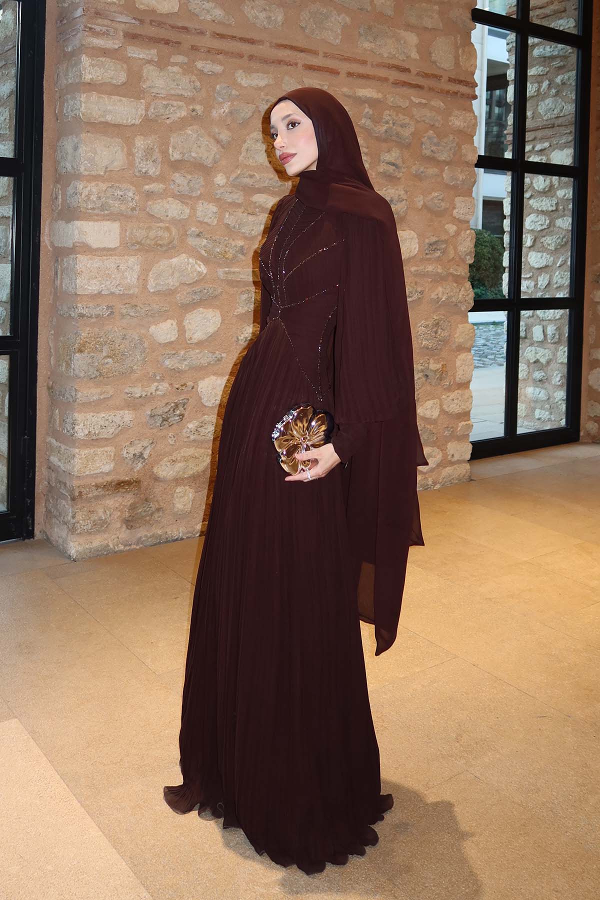 ANNELİSA MODEL KAHVERENGİ (KİRALIK)