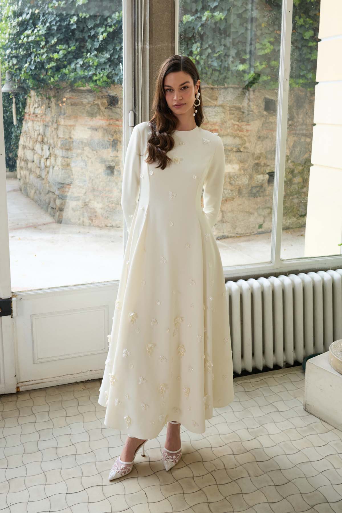 MİRELLA MODEL EKRU (KİRALIK)