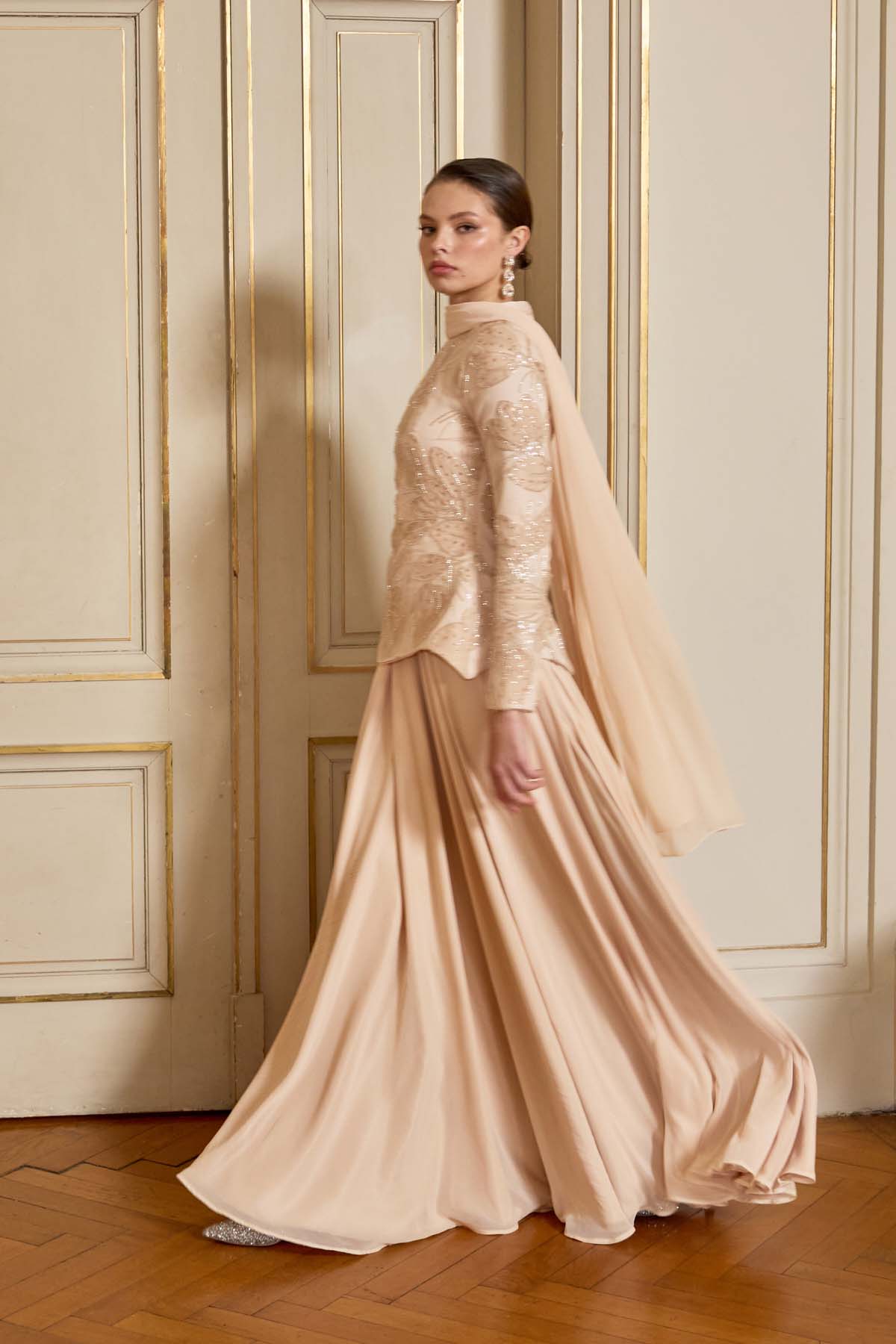 VALERİA MODEL SOMON (KİRALIK)
