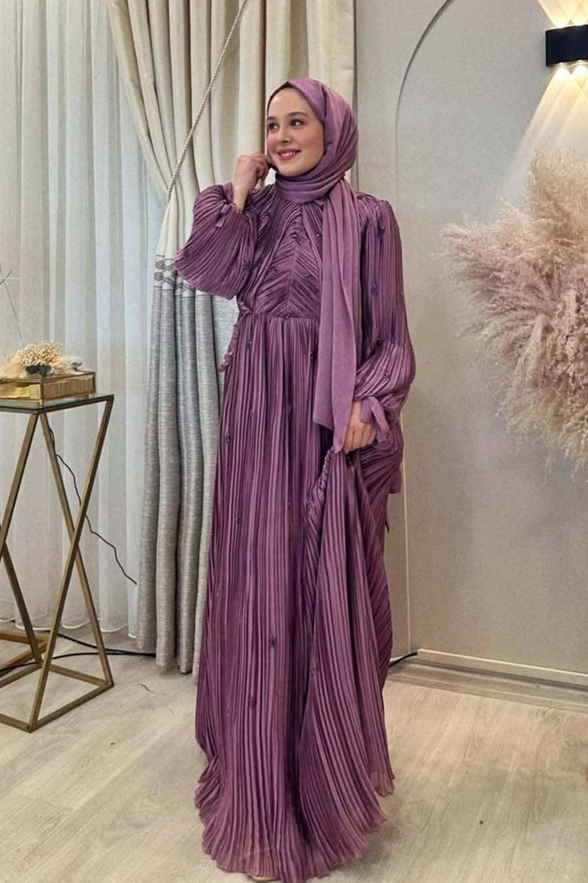 Helena Model (Archive Sale)