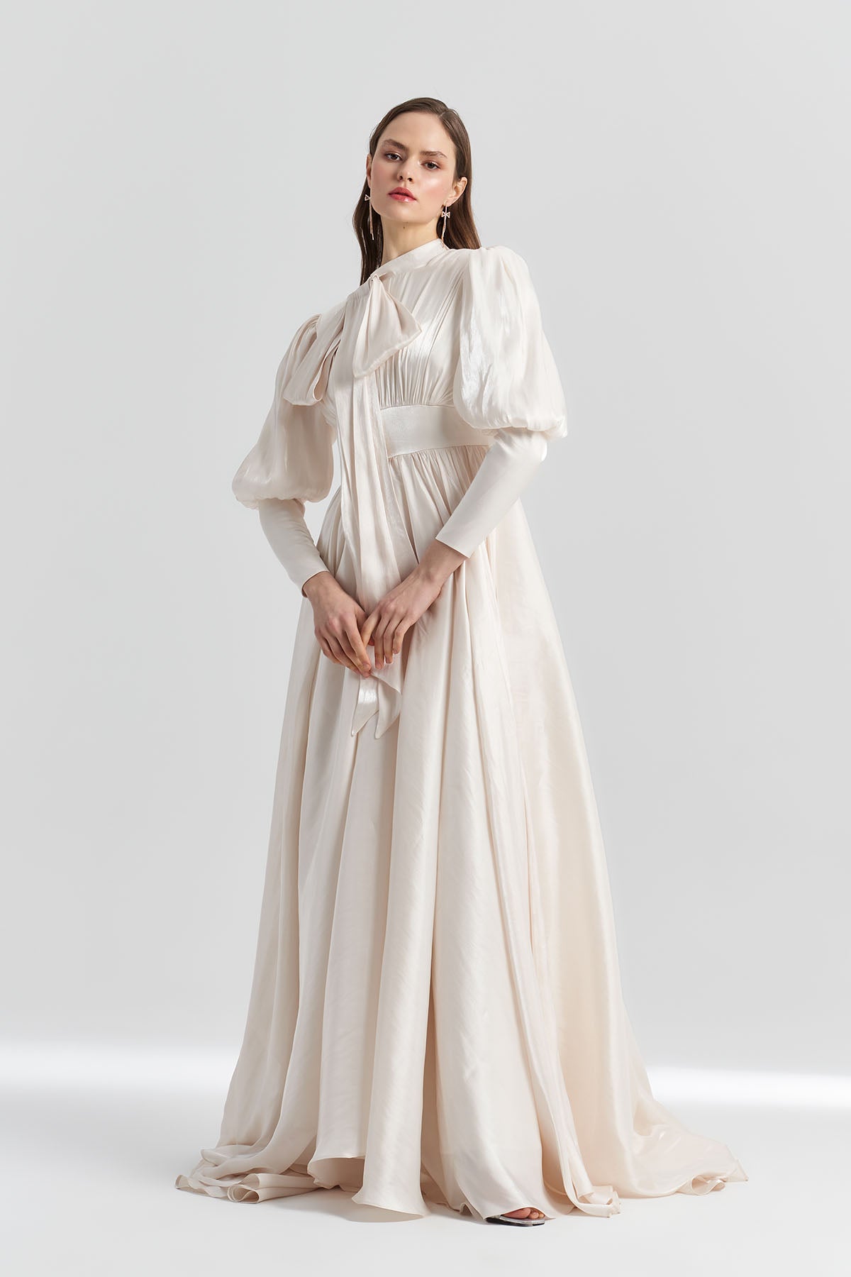 Orkide Uzun Manşet Model (Archive Sale)